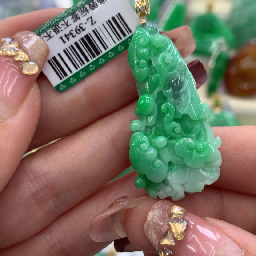 翡翠吊坠(不含链)18K金镶嵌