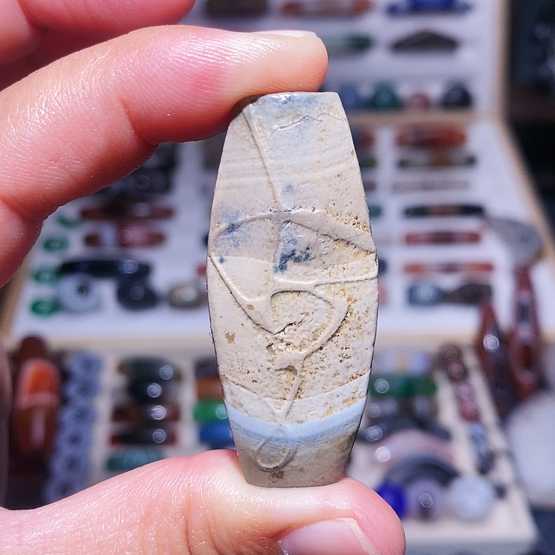 玛瑙吊坠未镶嵌….