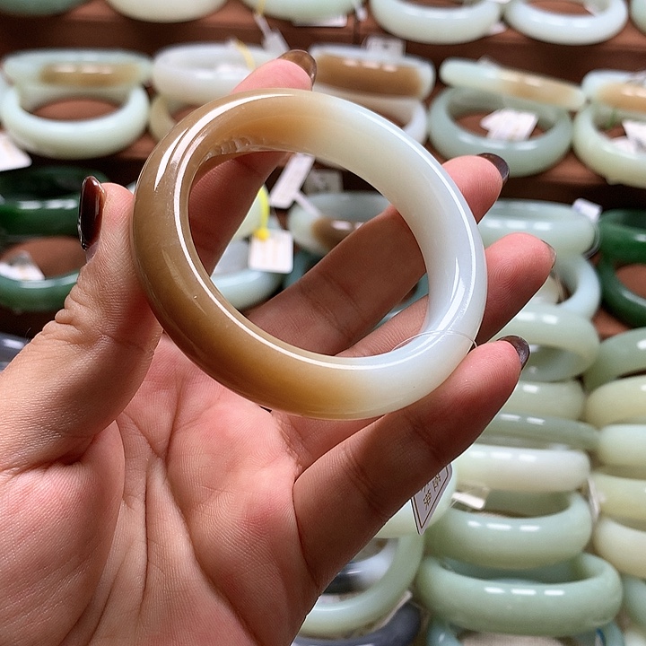 【闪购商品】和田玉手镯未镶嵌