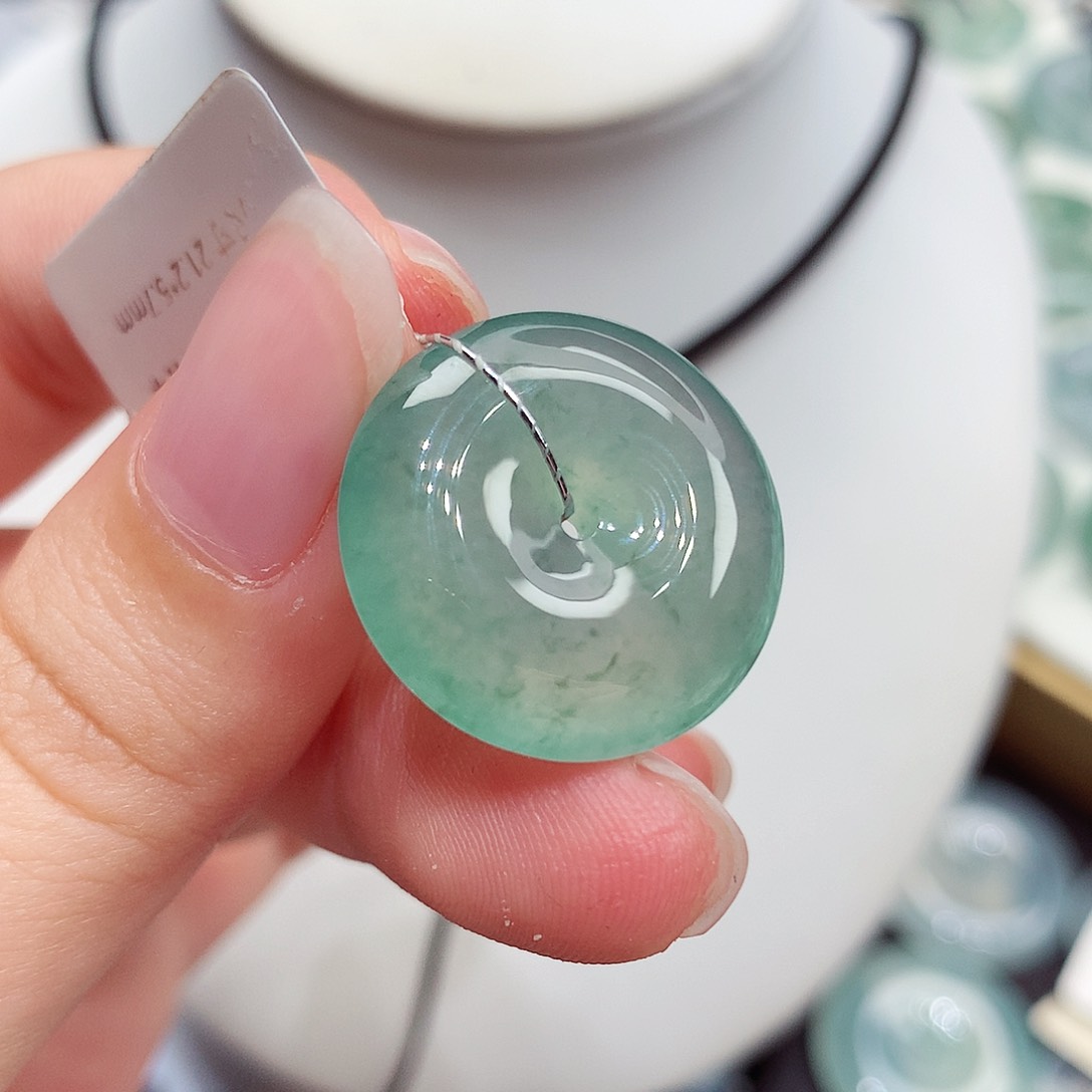 颈饰未镶嵌翡翠翡翠134，21.2/5.7