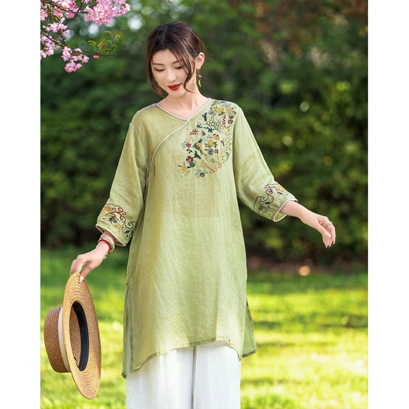 复古苎麻内里包边V领刺绣中裙女夏文艺大码轻薄舒适显瘦连衣裙