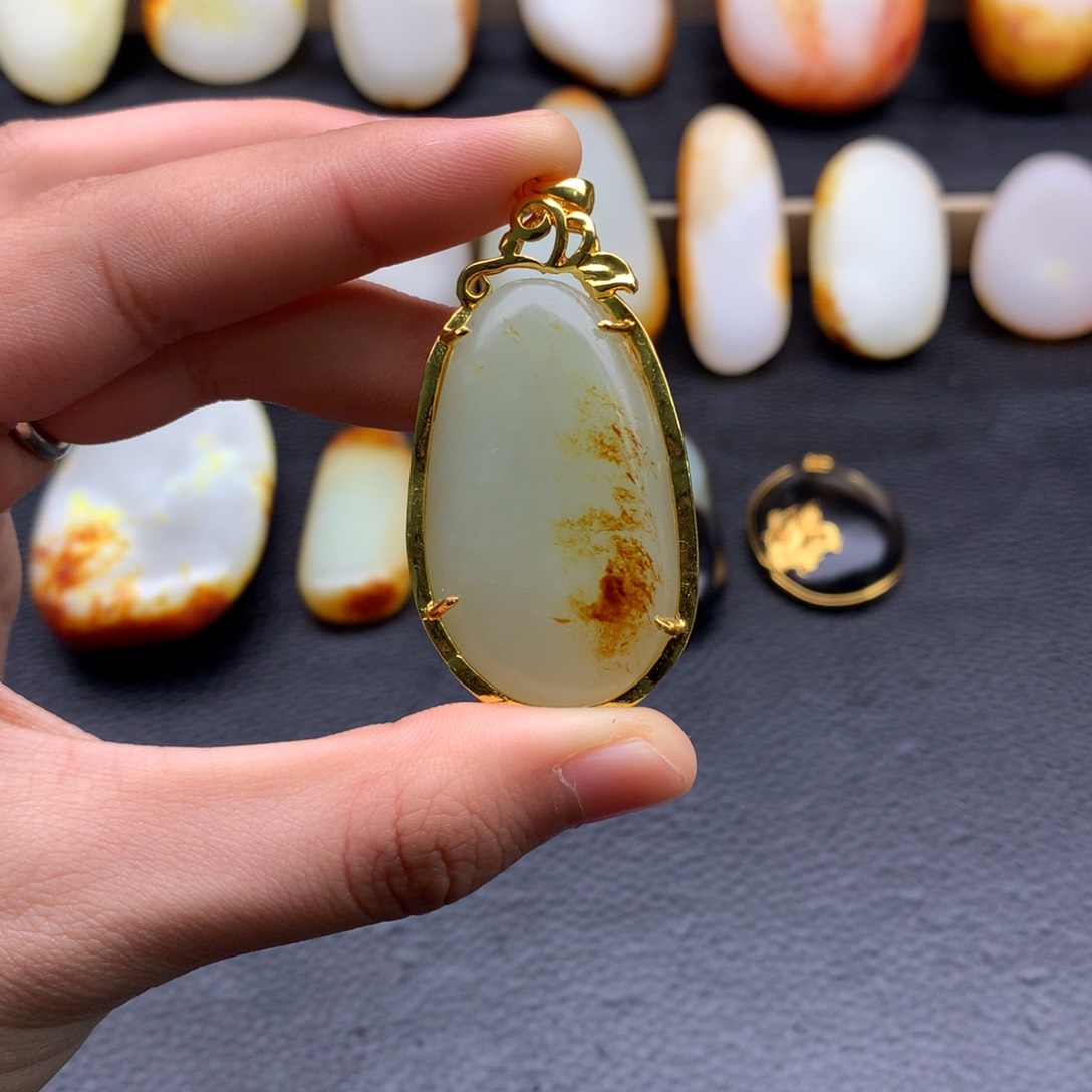 和田玉挂件未镶嵌雄*