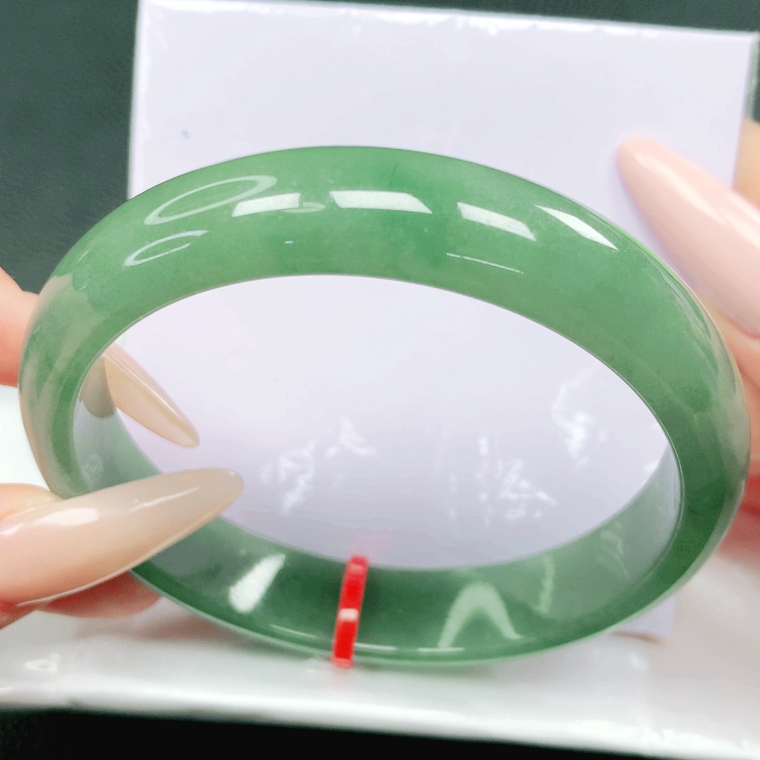 翡翠未镶嵌手镯64