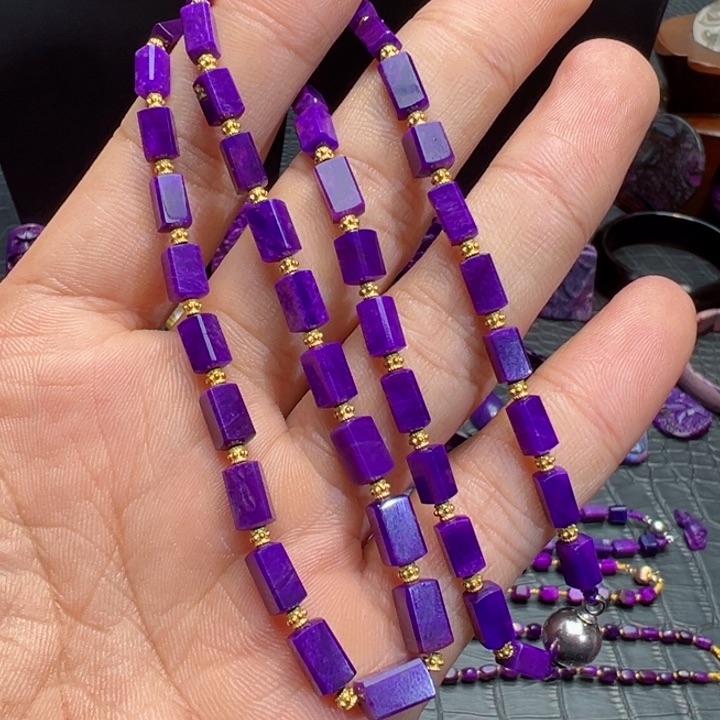 苏纪石（舒俱来）项链18K金镶嵌