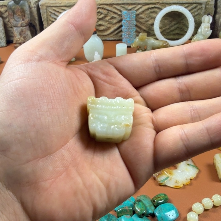 摆件欢迎来到战汉之宝