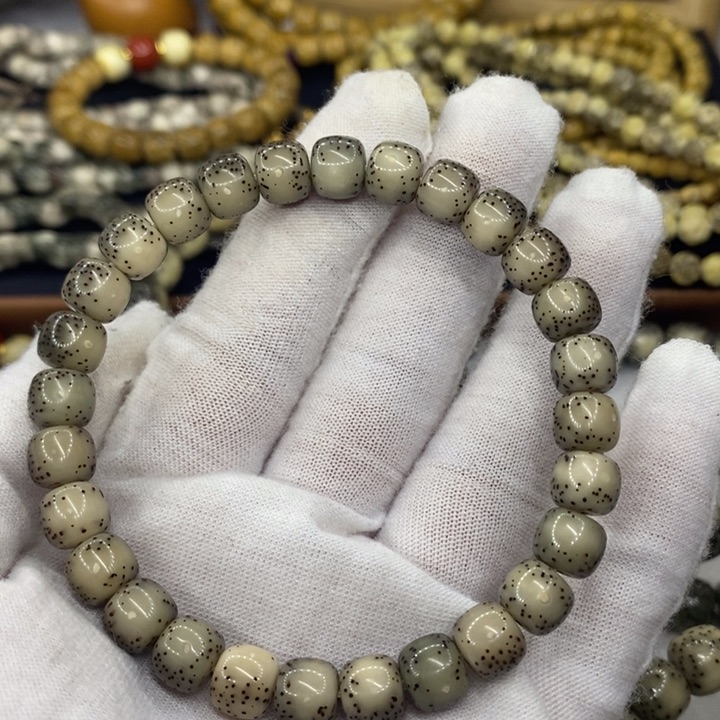 【闪购商品】星月菩提手串原生态石玉料