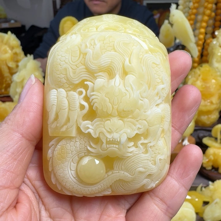 蜜蜡珠宝奇石未镶嵌