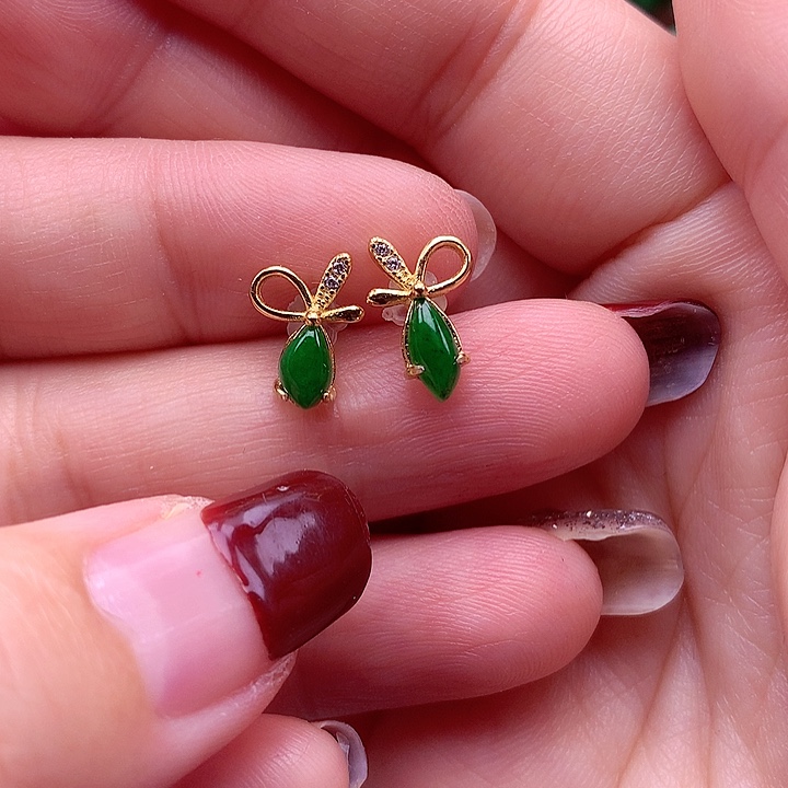 翡翠颈饰银S925镶嵌翡翠