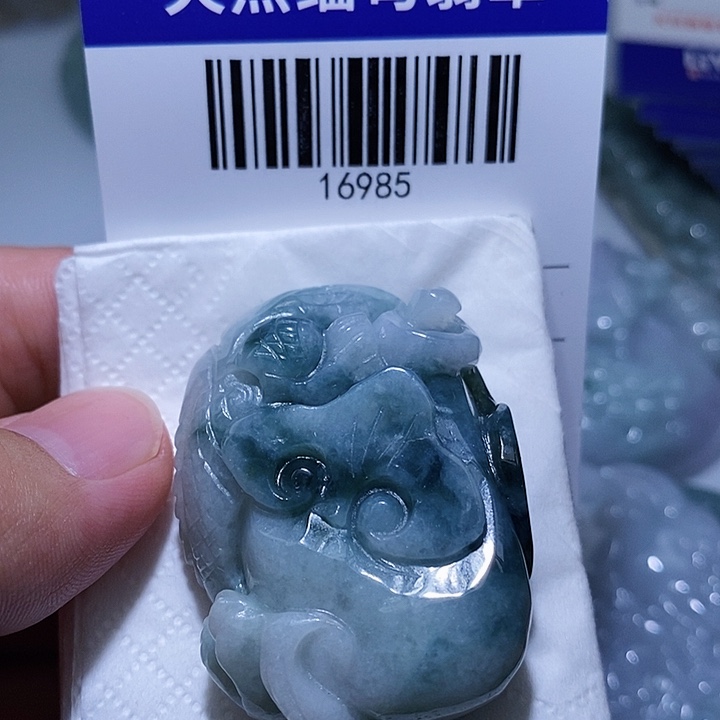 翡翠未镶嵌颈饰天光墟翡翠市场现金代购