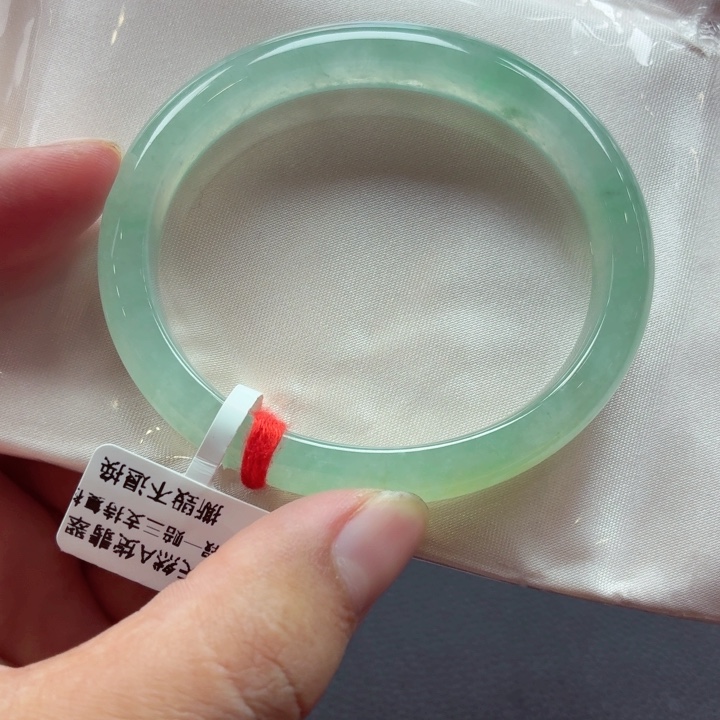 翡翠未镶嵌手镯（贵妃镯）天然缅甸A货翡翠（强推）小中万战斗机