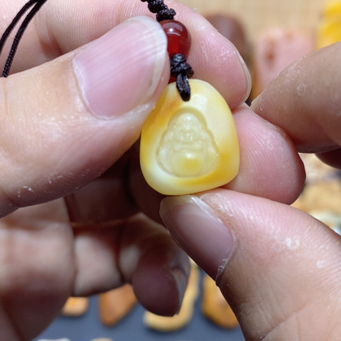 琥珀未镶嵌裸石蜜蜡原石定制