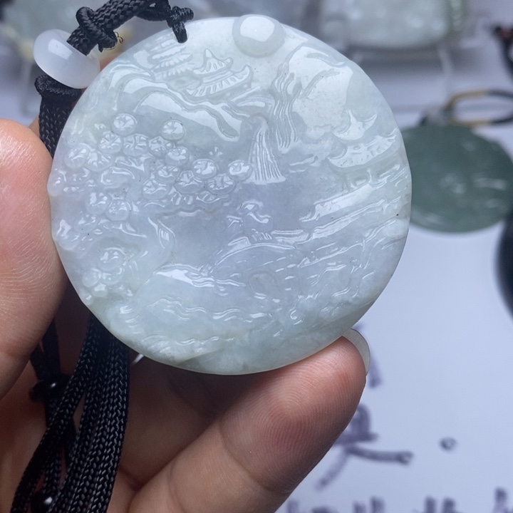 翡翠未镶嵌颈饰翡翠