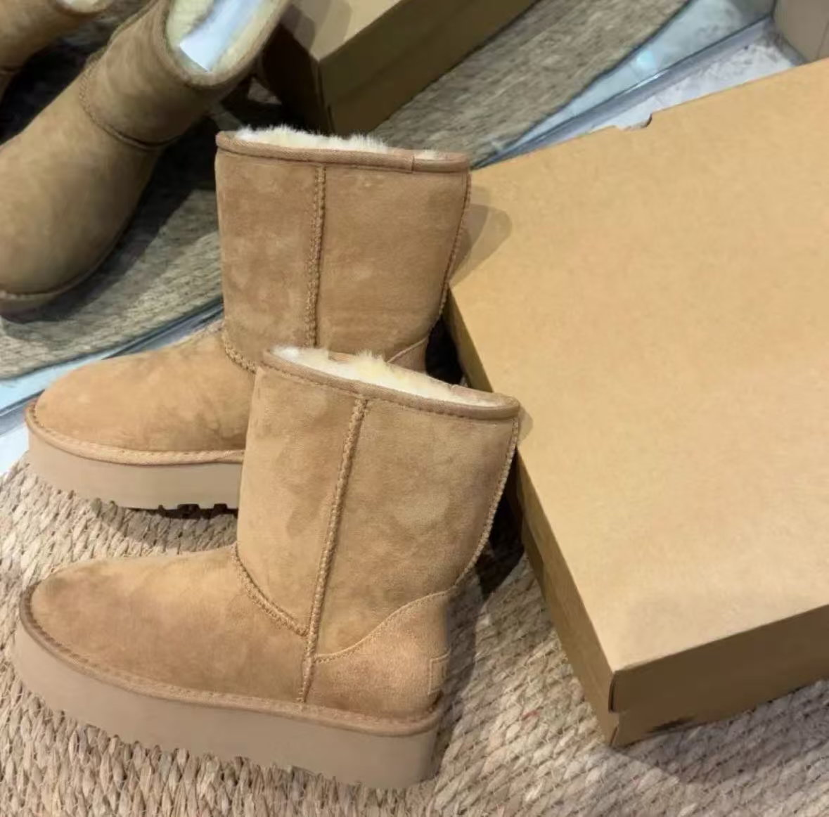 【5825冬雨同款】桑坡厚底雪地靴羊皮毛一体时尚保暖中筒加厚厚底  