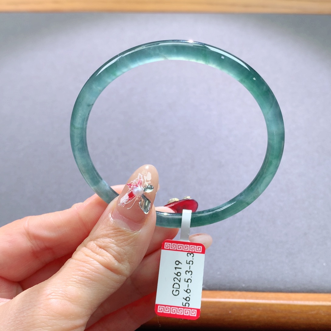 翡翠手镯未镶嵌天然翡翠手镯叮当镯