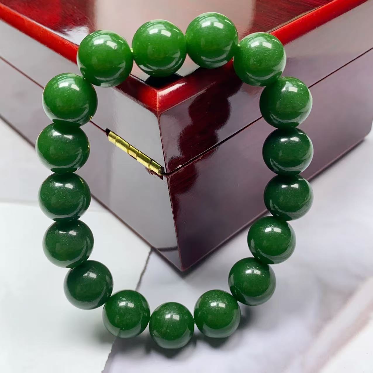 B85俄绿系手链12M