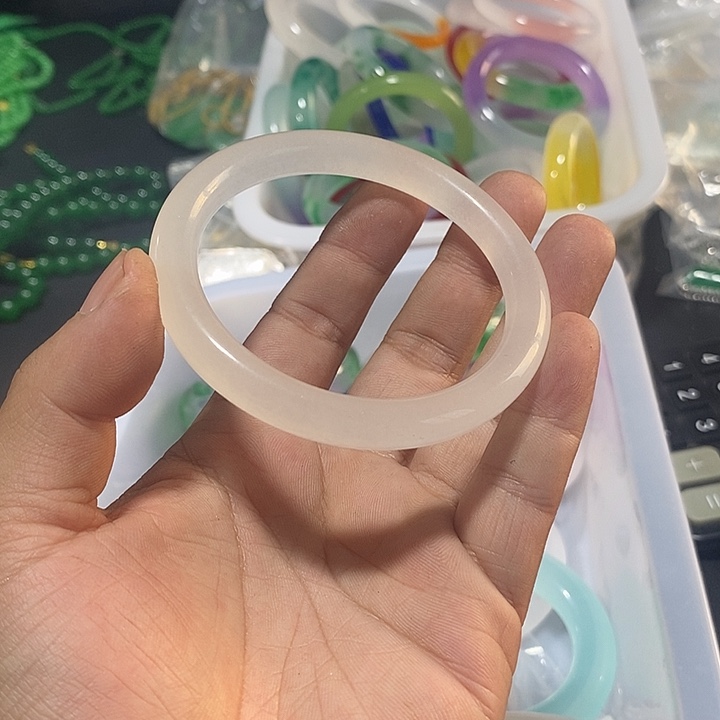 翡翠颈饰未镶嵌价格