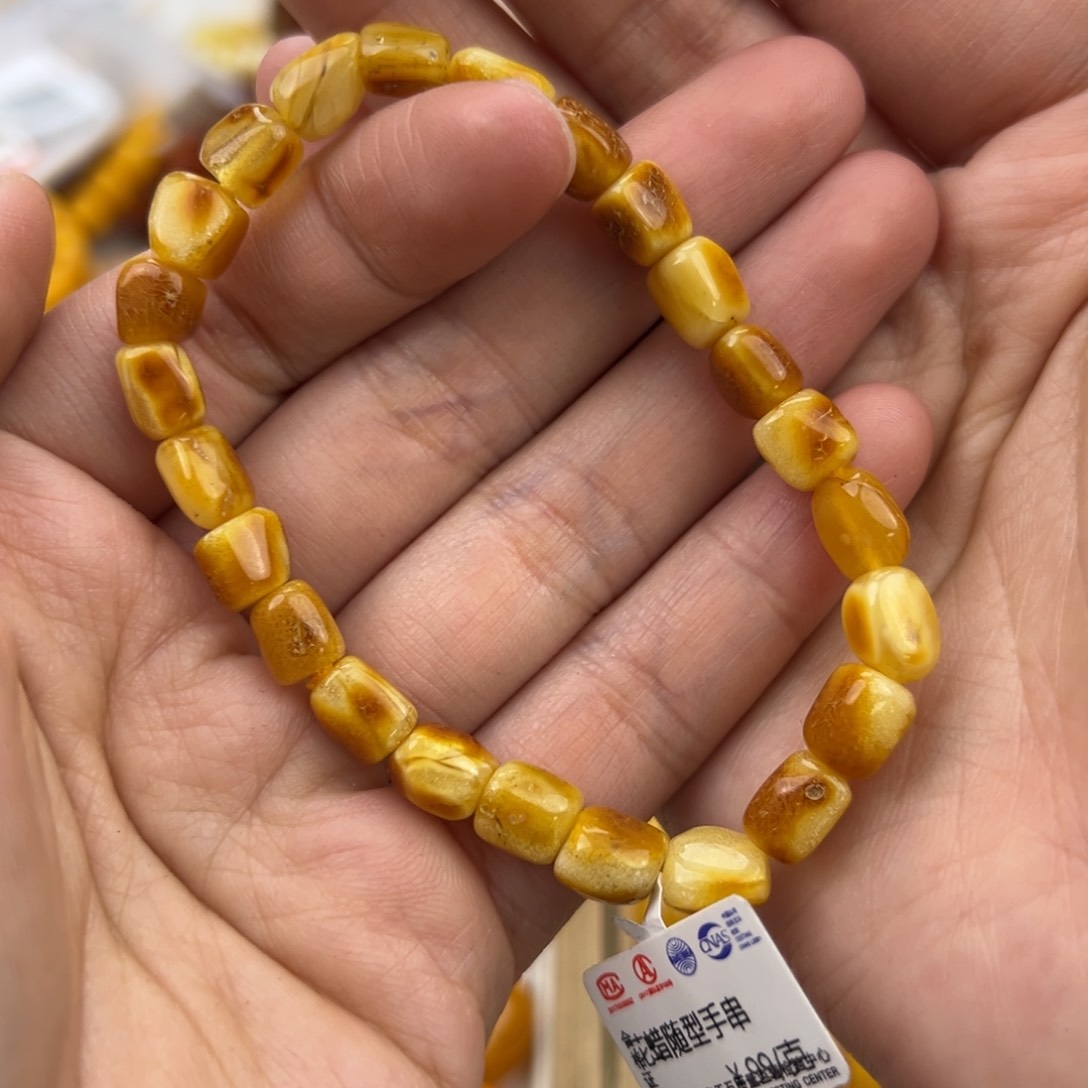 琥珀珠宝奇石未镶嵌