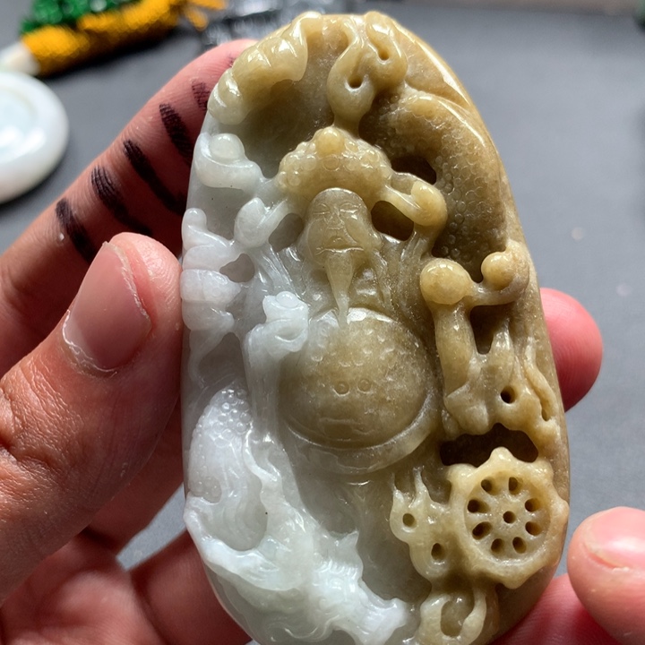 翡翠未镶嵌颈饰保真天然a货翡翠