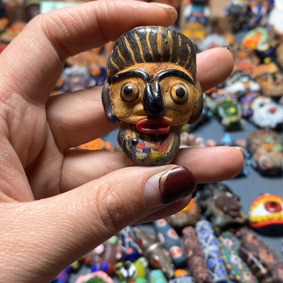 琉璃颈饰印度尼西亚老娃