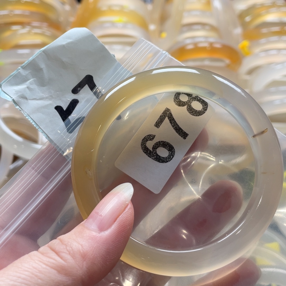 玛瑙/玉髓未镶嵌手镯