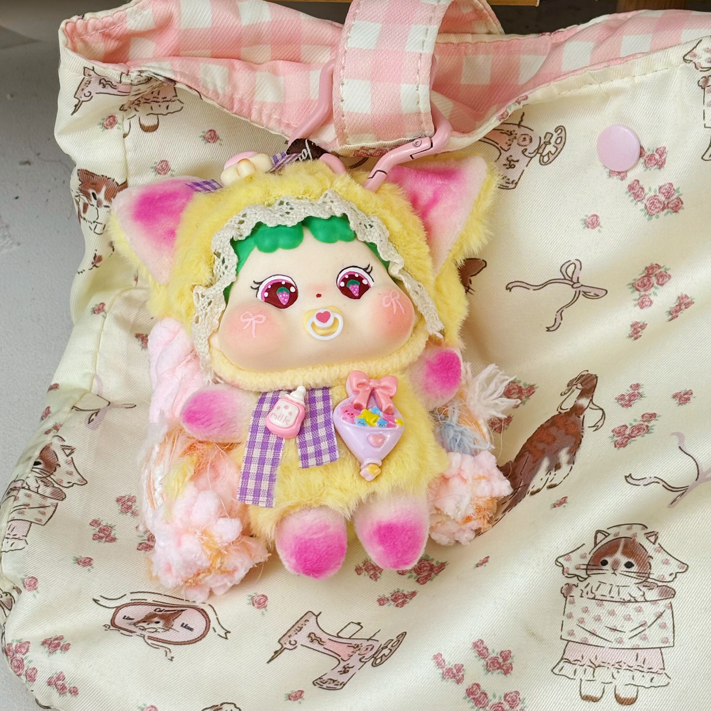 【纯手工】手绘黏土娃脸+手工布艺娃衣 秋冬时尚布艺娃娃DIY包挂