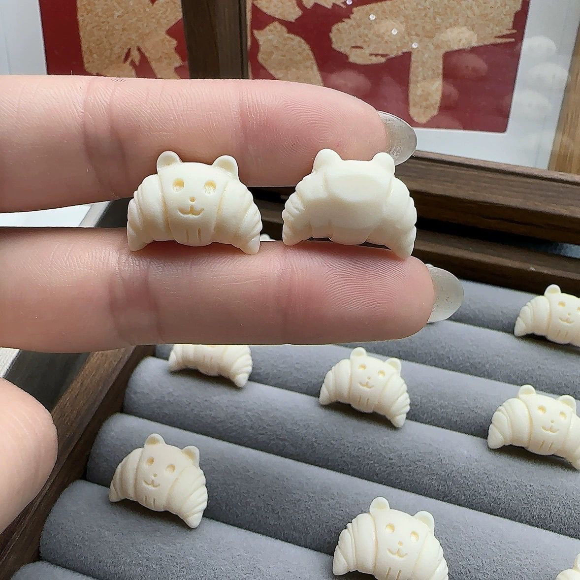 象牙果精工雕刻牛角包文玩配饰可用于diy小配件