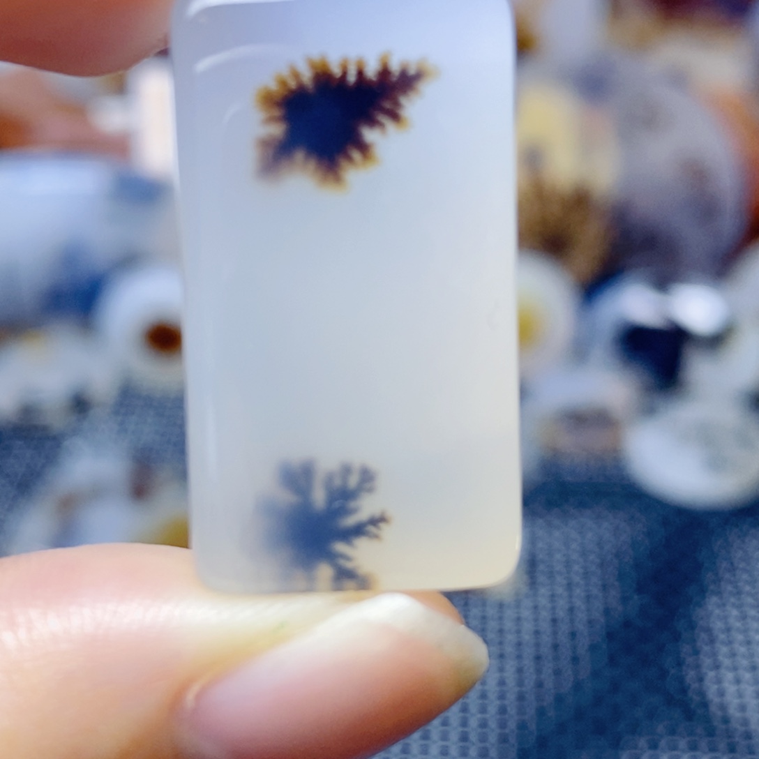 玛瑙/玉髓未镶嵌珠宝奇石