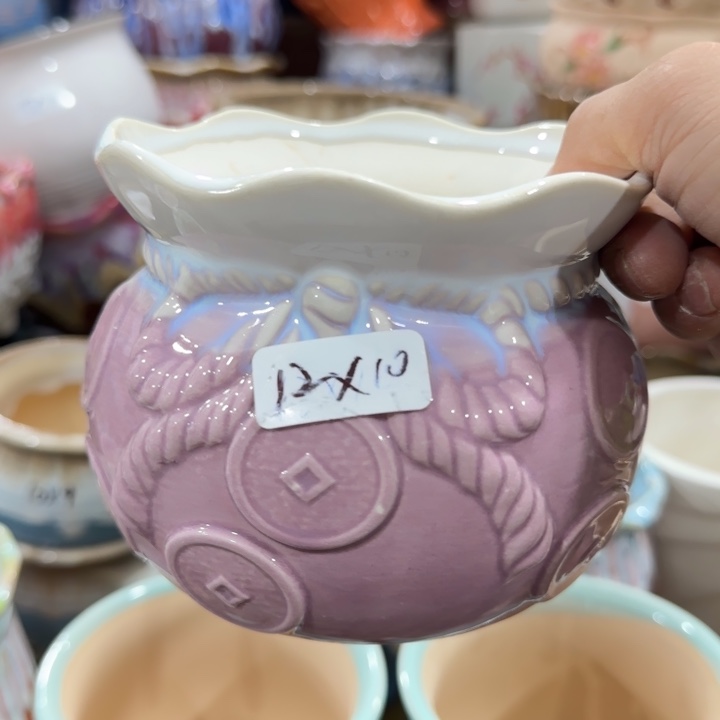 凑9块包邮，有孔，陶瓷花盆