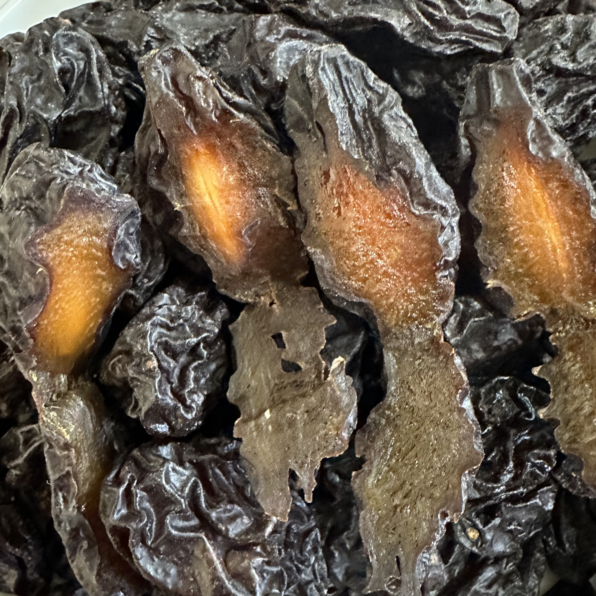 新疆喀什西梅干肉厚核小酸甜解腻健康零食原果自然晾晒非蜜饯