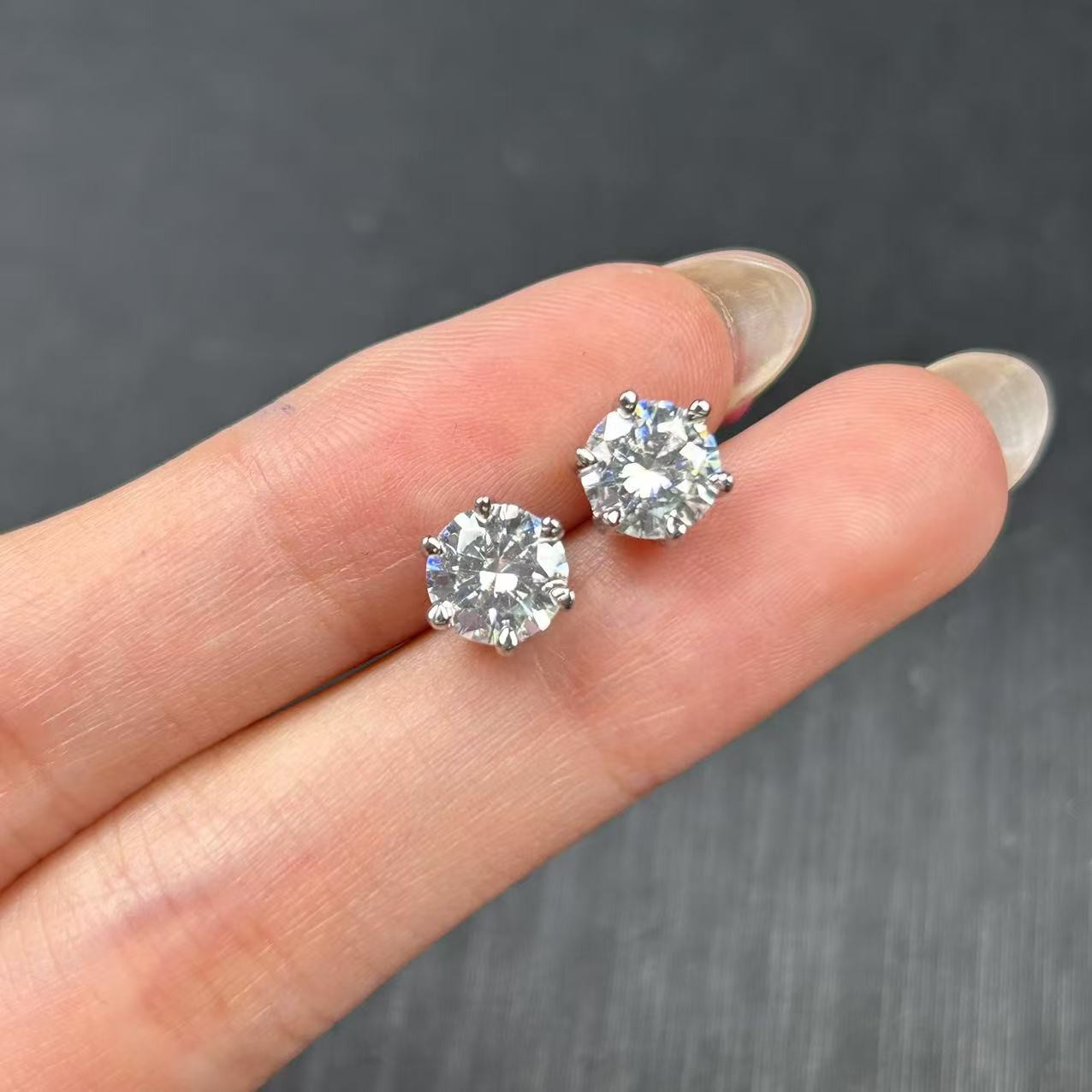 阿鲁沙-矿区高订气质925镀金女神耳钉712