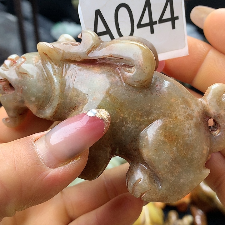 和田玉未镶嵌车挂