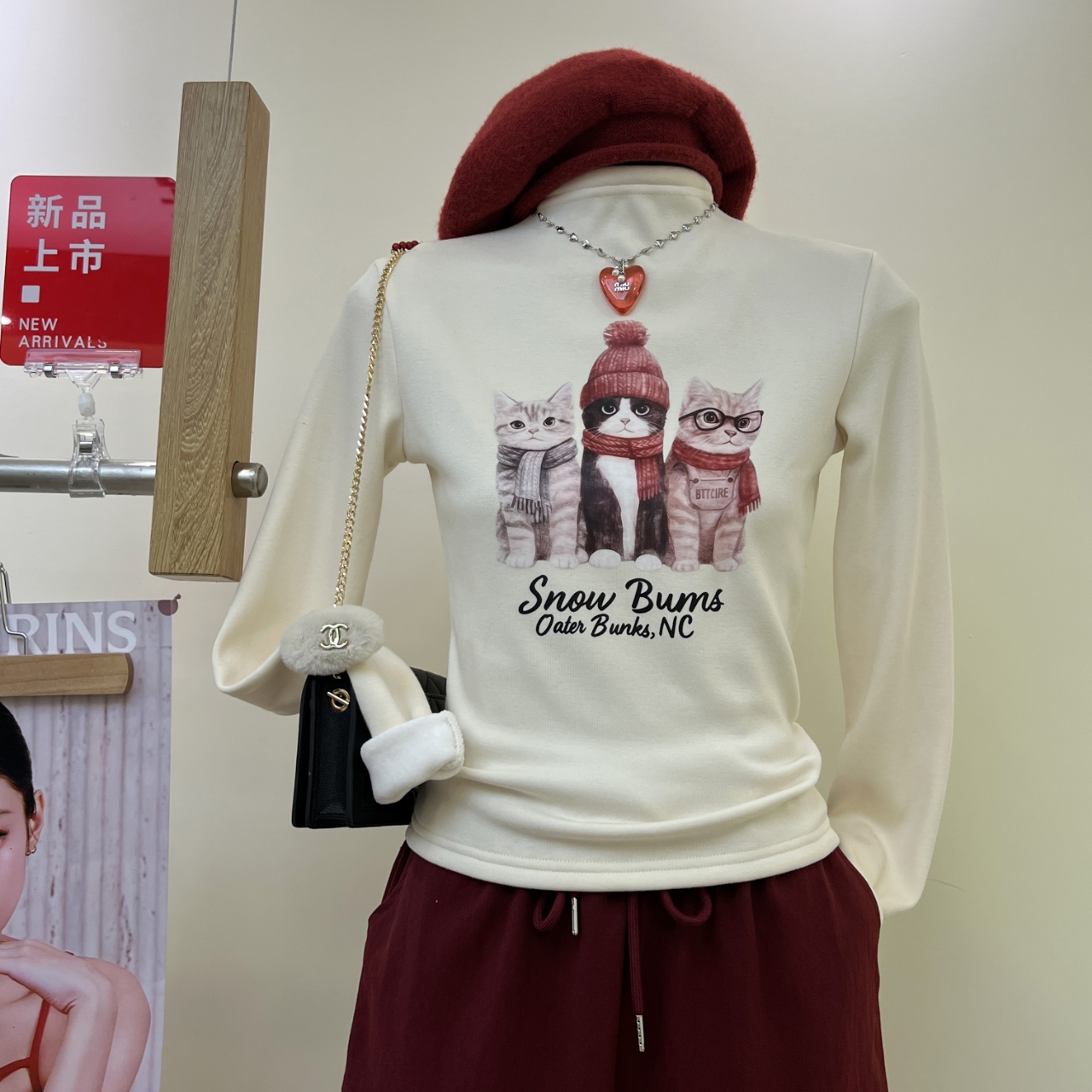 2025年新款三猫之家半高领加绒印花长袖T恤女百搭休闲显瘦上衣