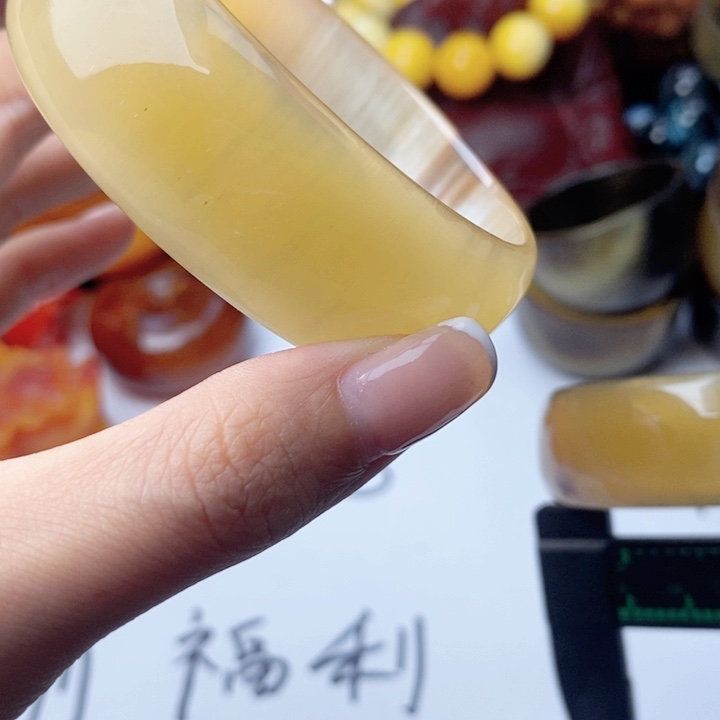 未镶嵌吊坠(不含链)蜜蜡106手镯60圈口