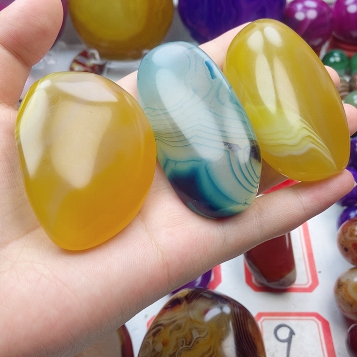 爱***谁未镶嵌玛瑙/玉髓珠宝奇石