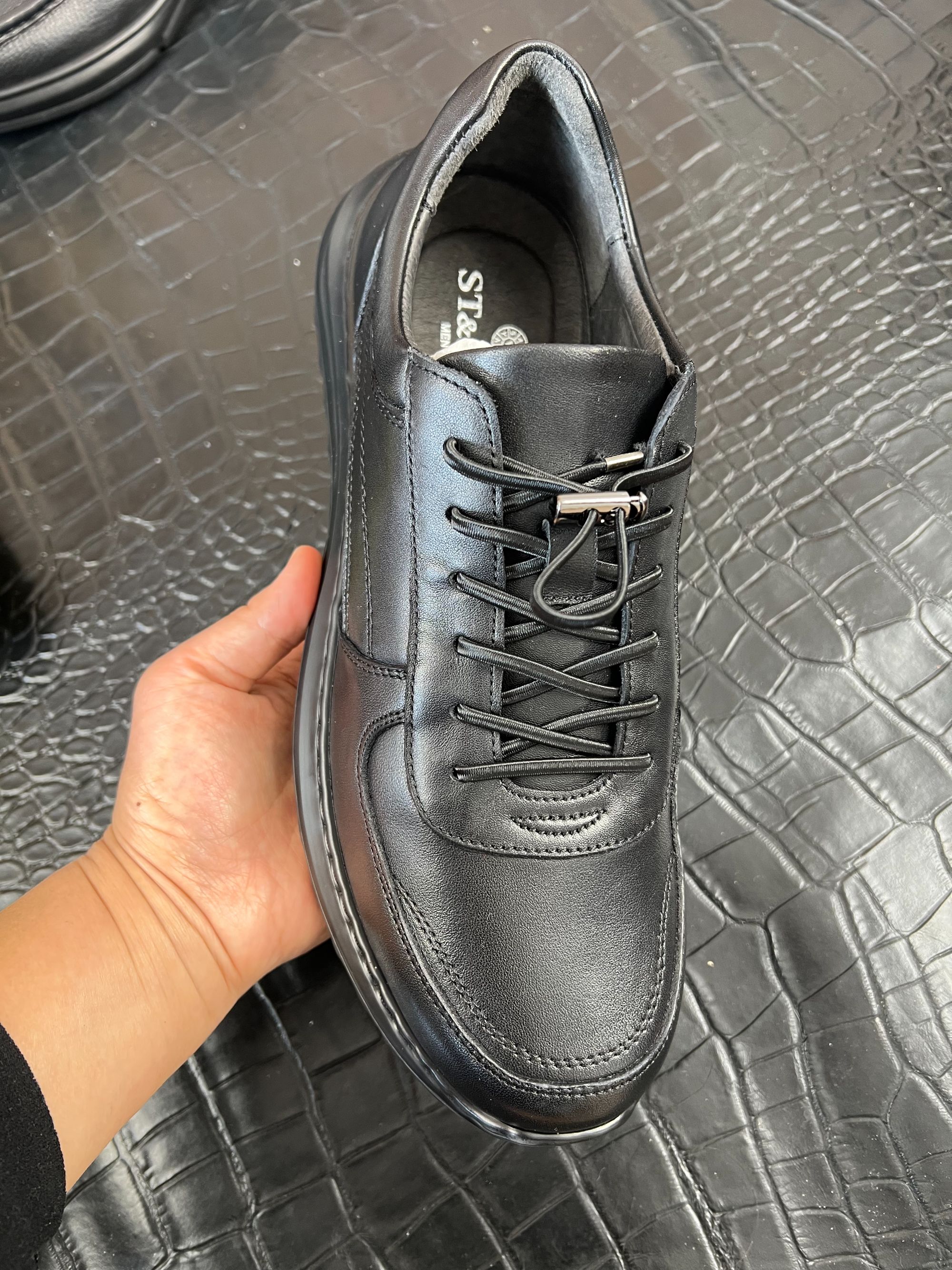 朱丽叶高端男鞋休闲一脚蹬厚底增高发泡大底徒步休闲广州男鞋