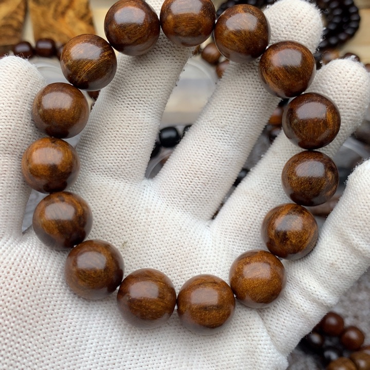 贡木巴布亚15橘黄瘤疤