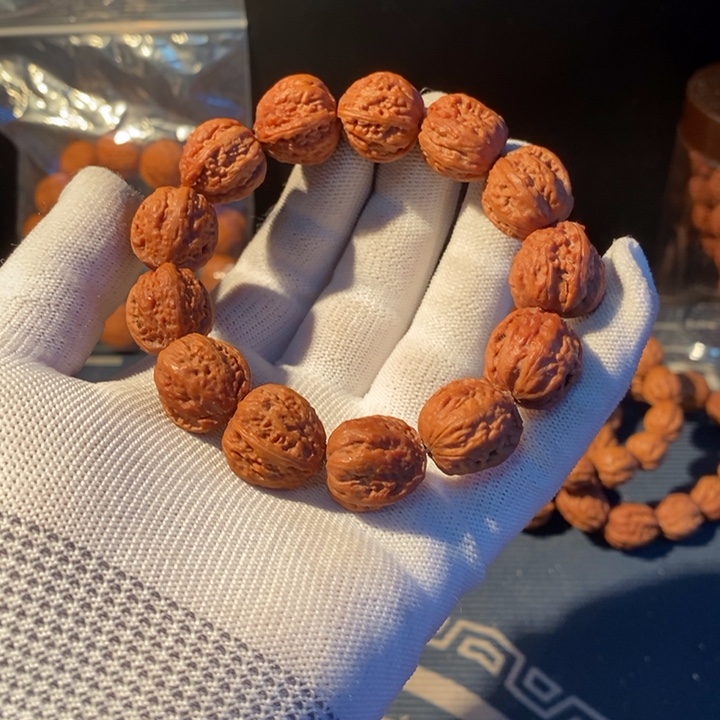 文玩核桃手串……49