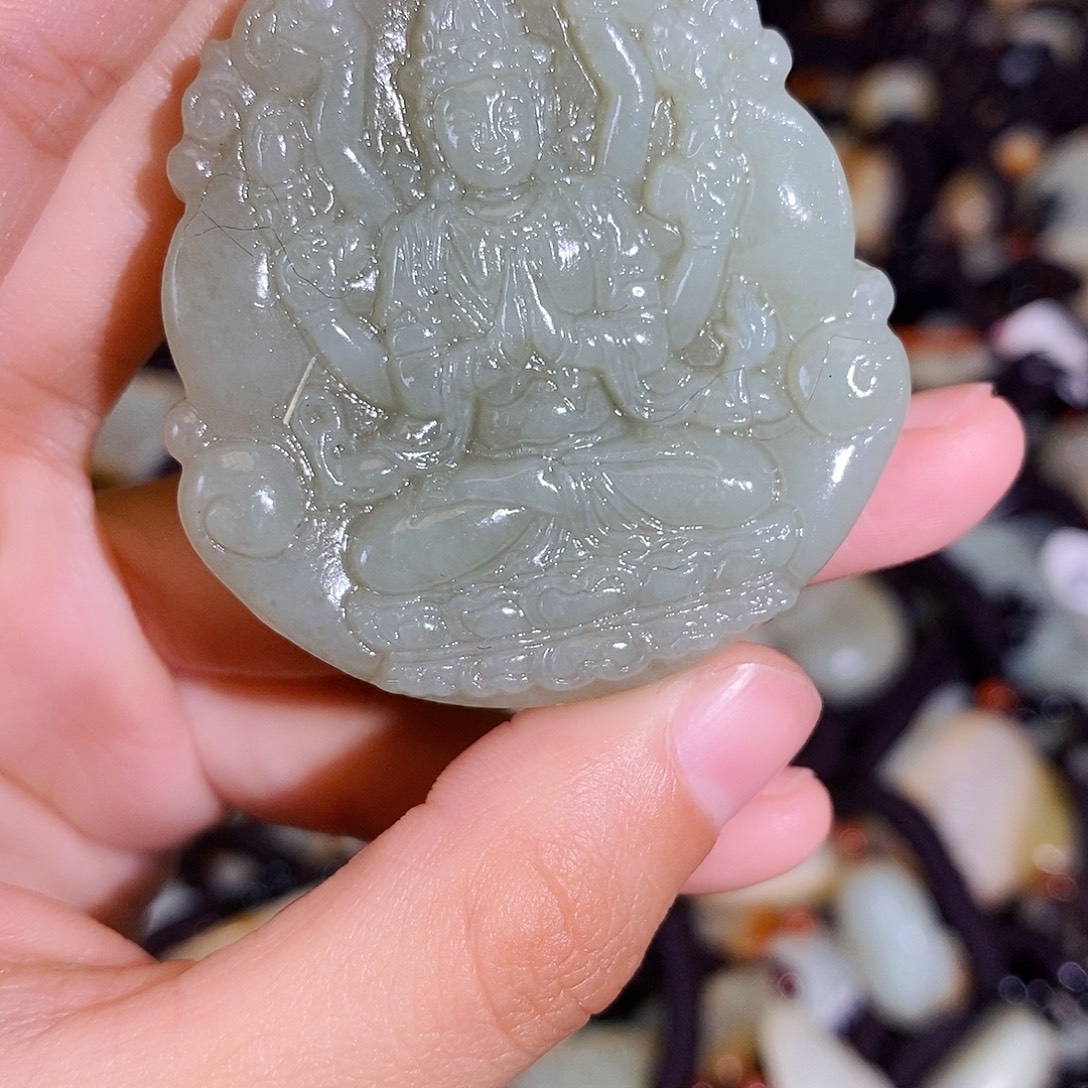 和田玉未镶嵌颈饰