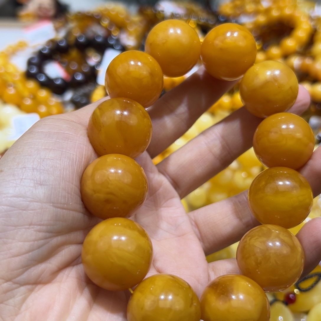 琥珀珠宝奇石未镶嵌