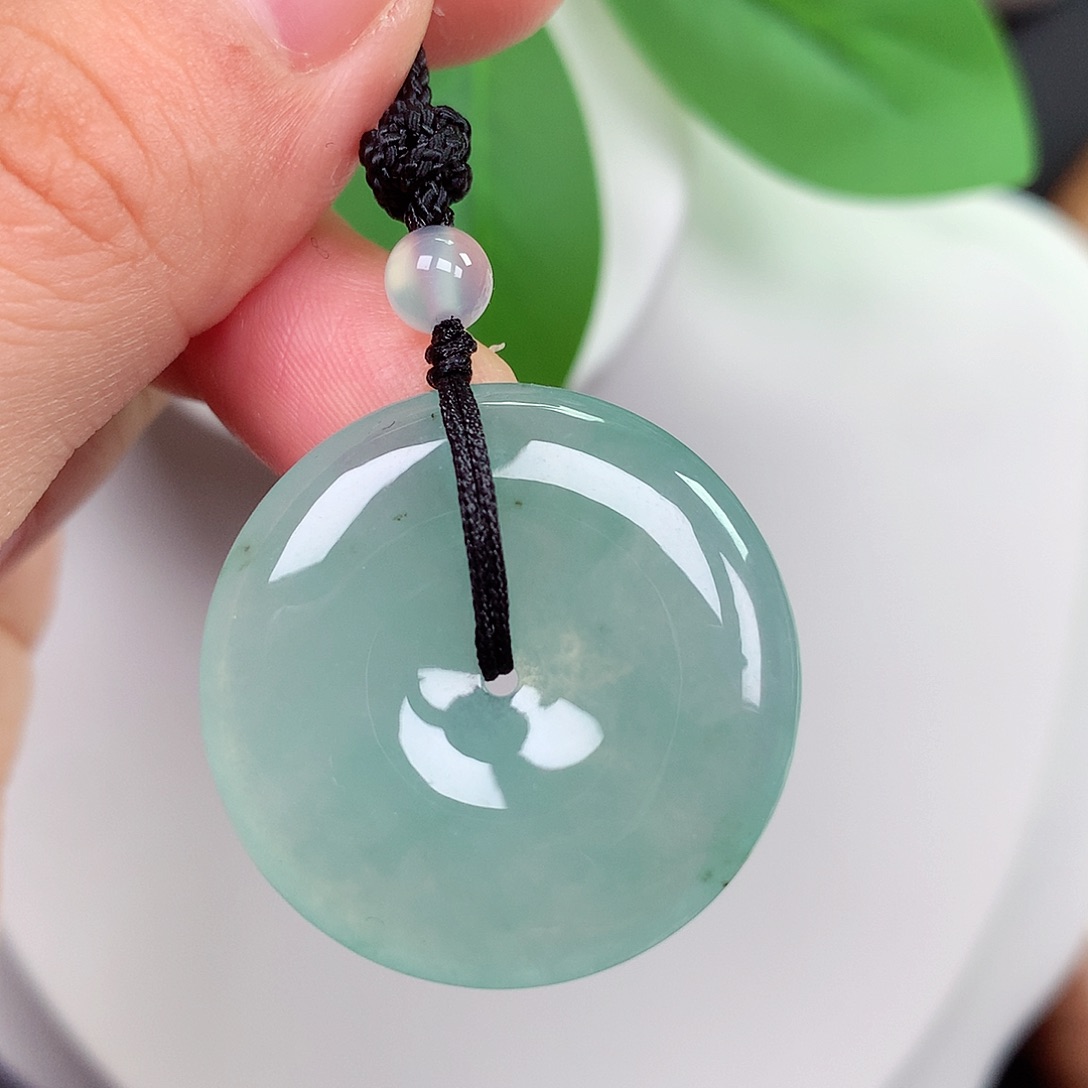 颈饰未镶嵌翡翠平安扣 28.7x5.2mm