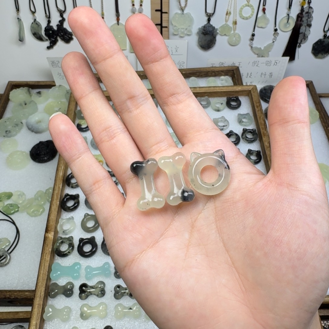 x***b蛇纹石玉未镶嵌项链