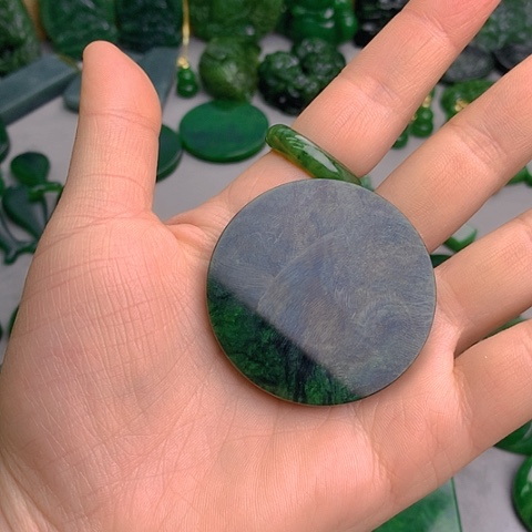 未镶嵌和田玉挂件黛*圆牌