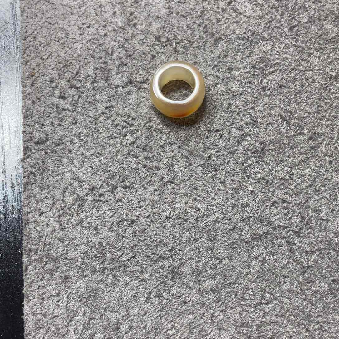 南红玛瑙冰飘跑环未镶嵌?**威