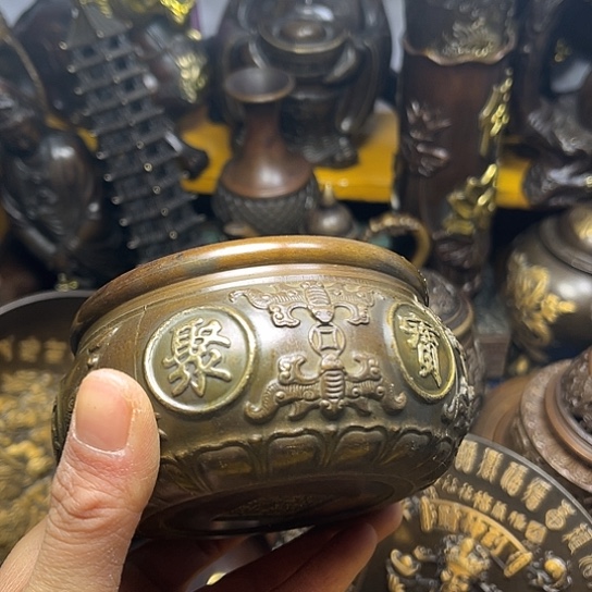 原矿风磨铜精雕摆件 