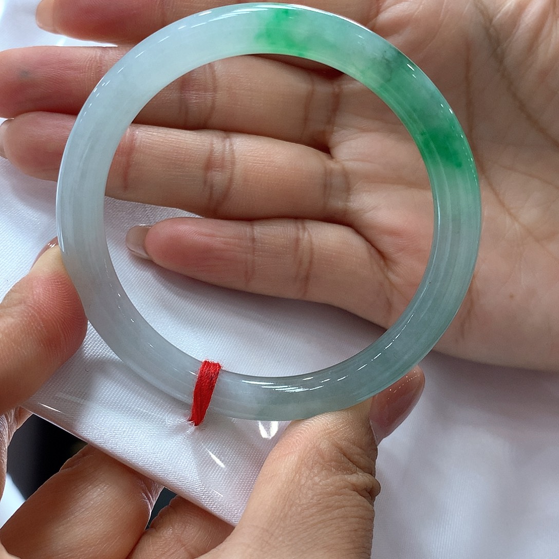 翡翠未镶嵌手镯买断