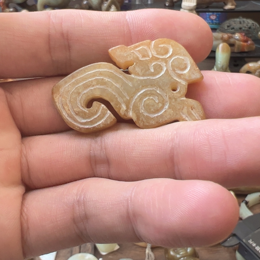 和田玉（糖玉）未镶嵌挂件