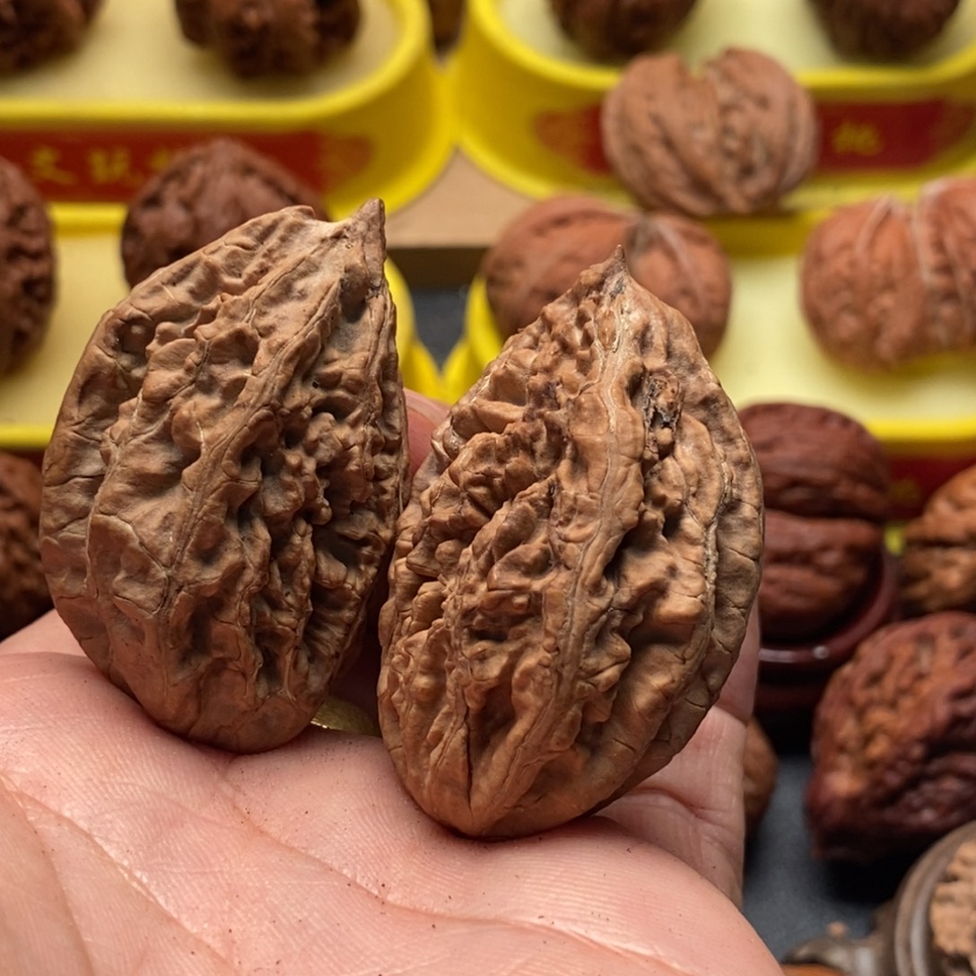 文玩核桃吊坠小涵45
