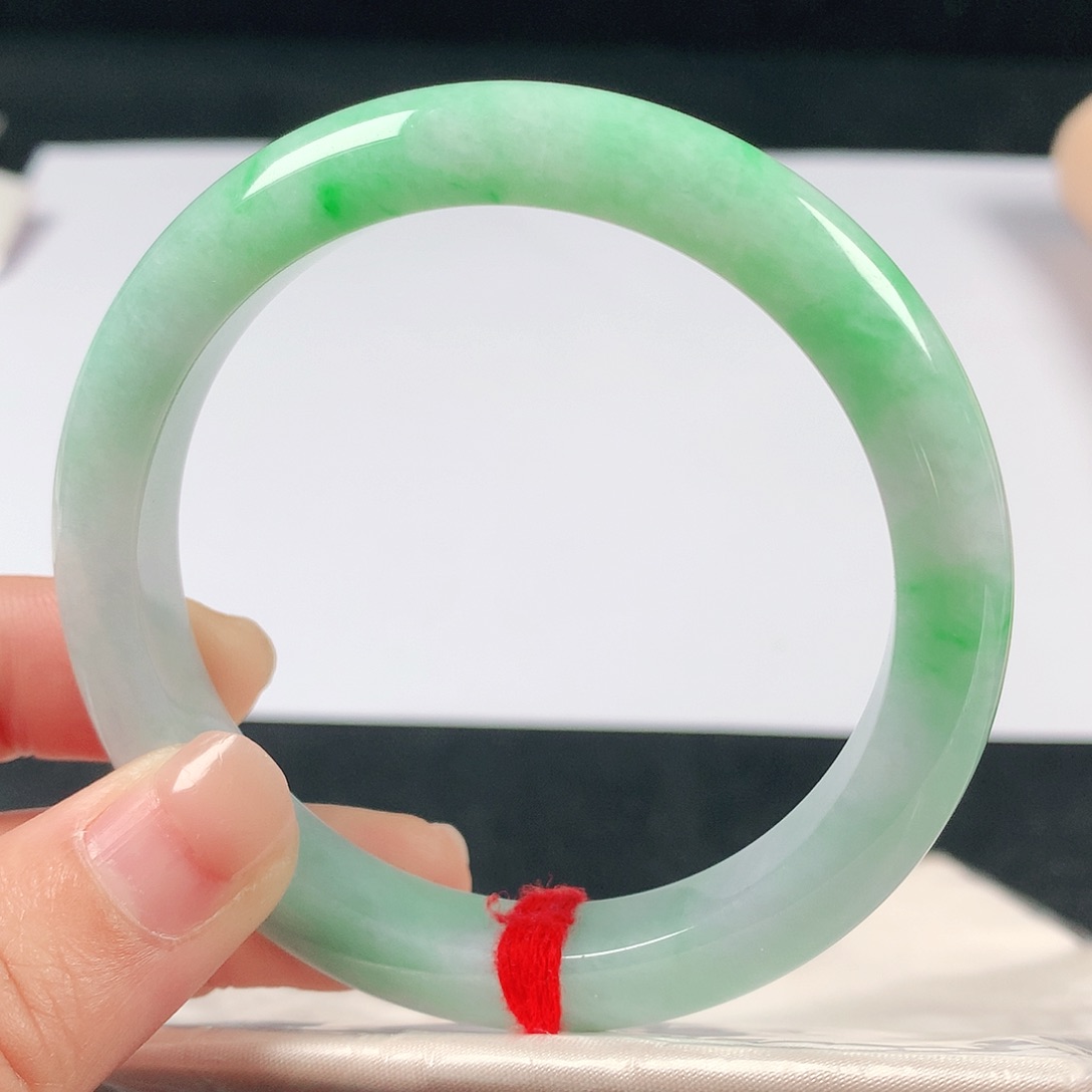 翡翠手镯未镶嵌56圈2151