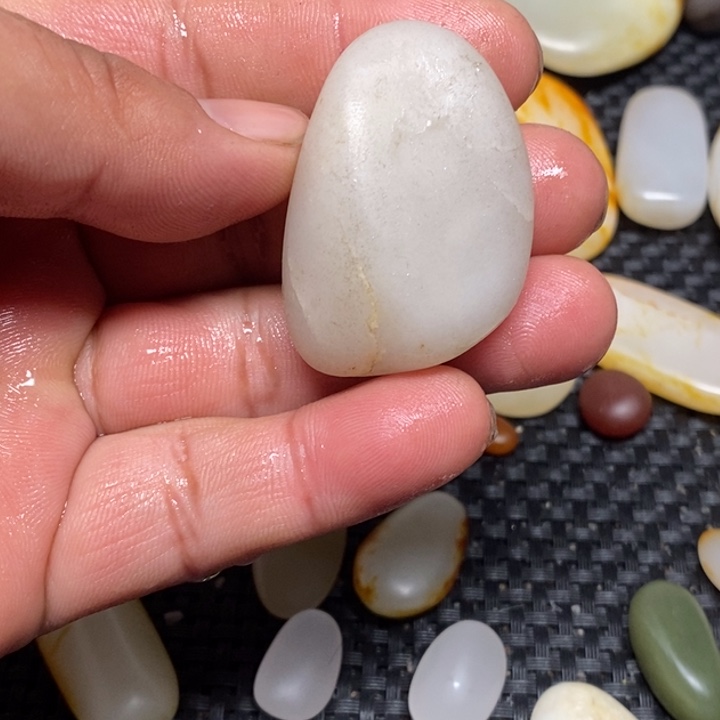 和田玉（白玉）珠宝奇石未镶嵌