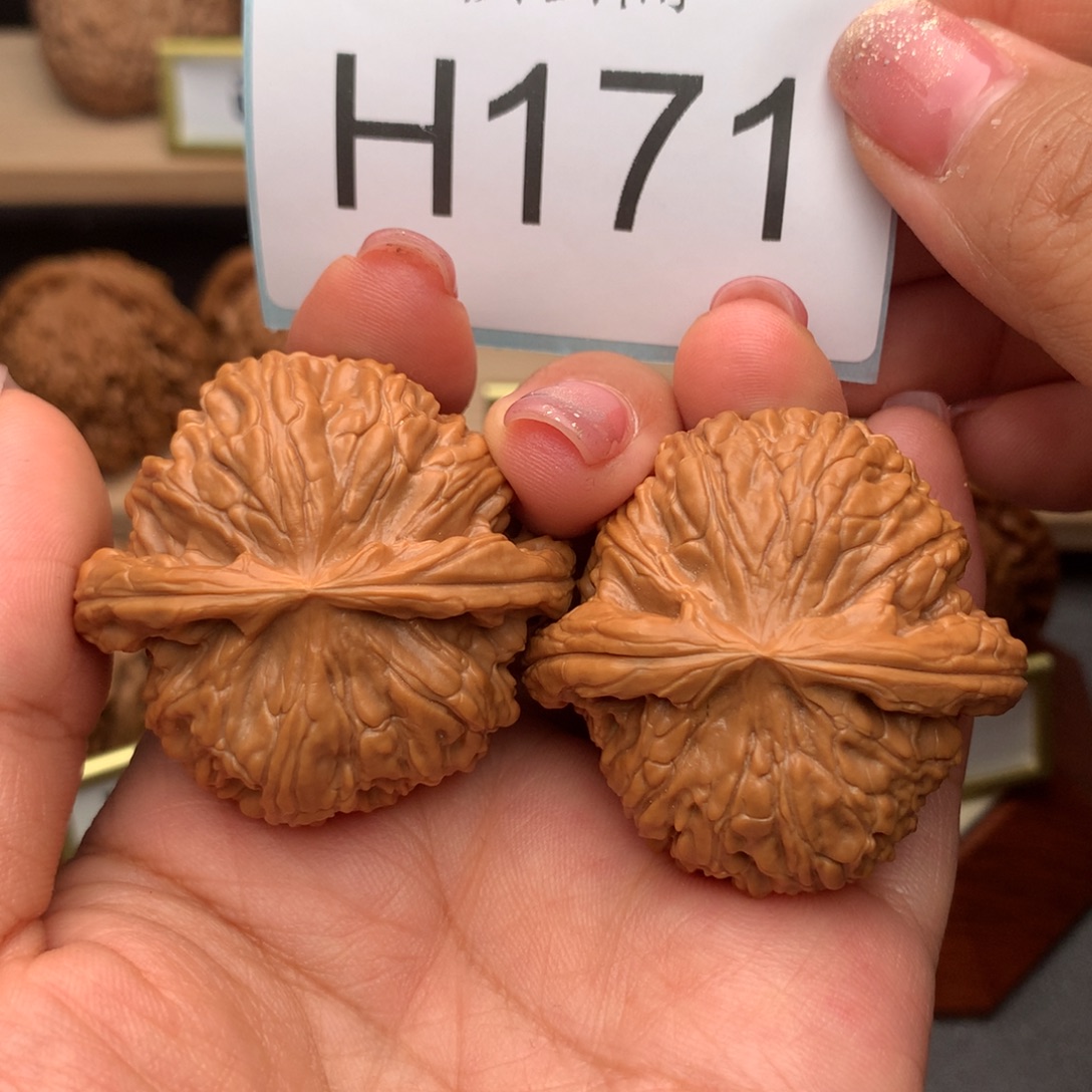 文玩核桃把件43闷白